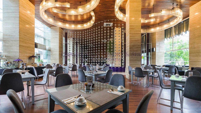 Grand Mega Resort & Spa Bali Kuta Bali Cinta Café